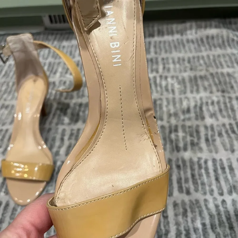 Gianni Bini Platform Kitten Heels Sandals Ankle Strap Mustard Yellow Size 6.5 M